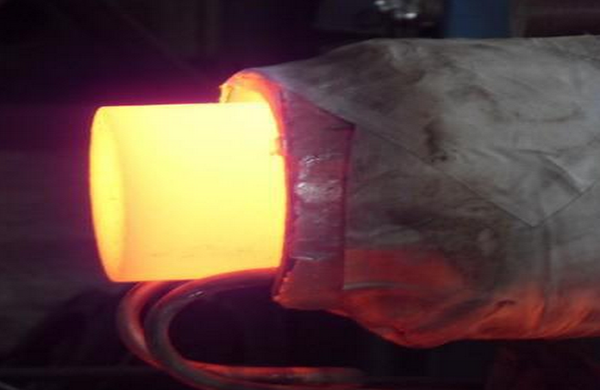 高頻加熱機設備在逆變時采用濾波電容