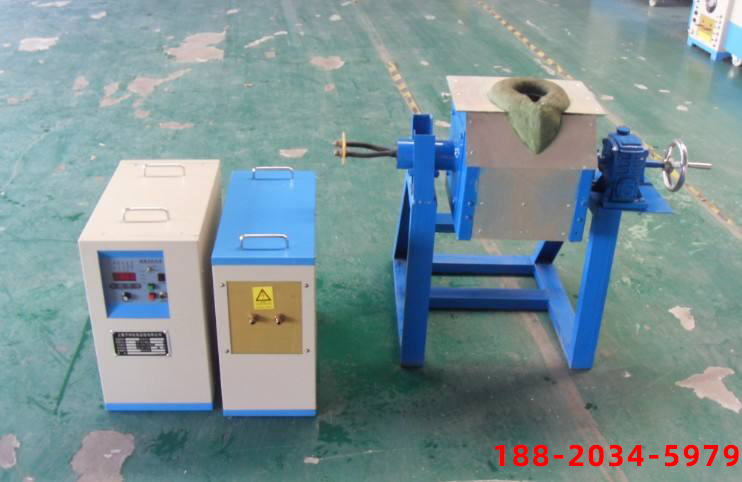 小型熔煉爐廠家-采用接觸式調節電壓