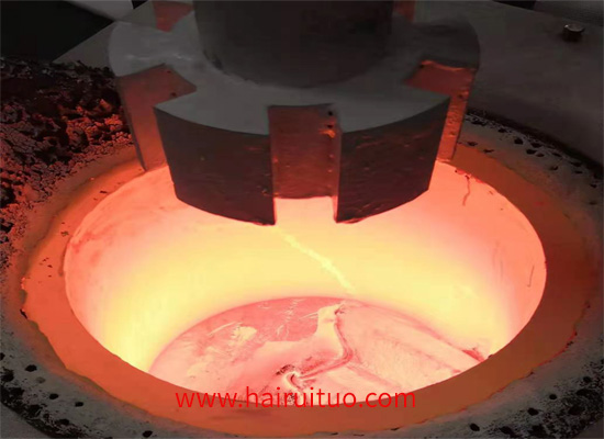 小規模感應熔煉爐逆變時的差異