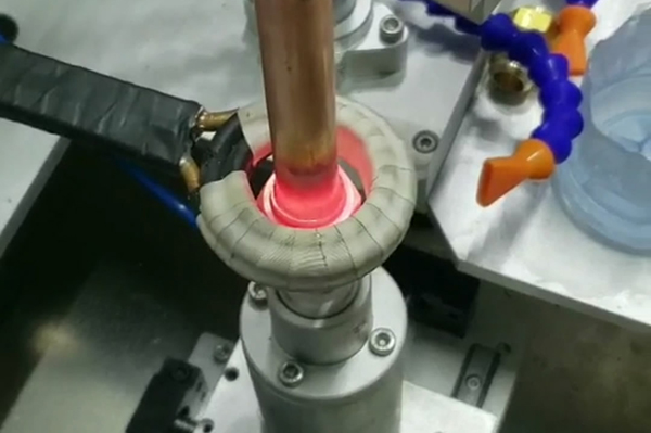 用高頻感應(yīng)釬焊機時常用的焊接變形矯正方法