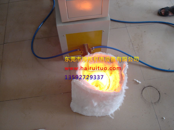 定制熔金機(jī)產(chǎn)品特點(diǎn)