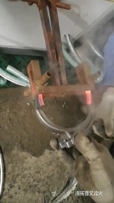 ���l�ӟ�C�ܲ�����1.7��һ�����|���ܸܵ�