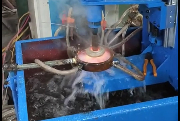 ���l����O��֮�г�600mm���״��C��