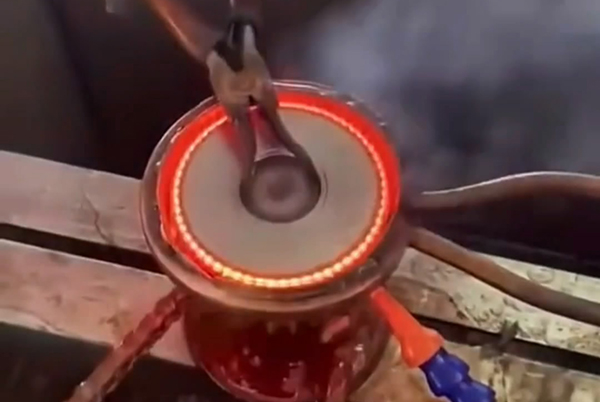 �ø��l���C���X݆����̎��