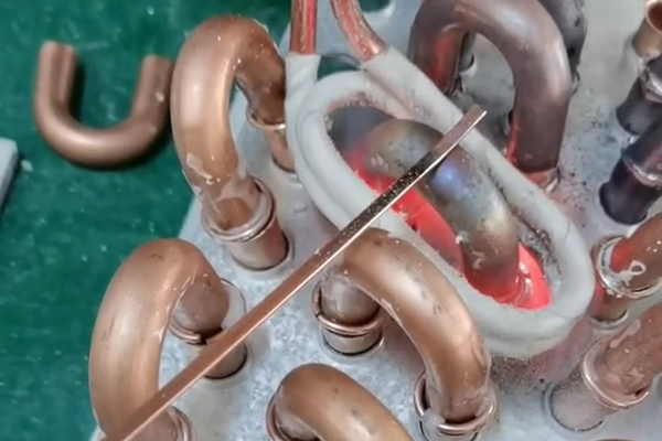 手持式銅管焊接機(jī)-高頻焊機(jī)焊銅接頭