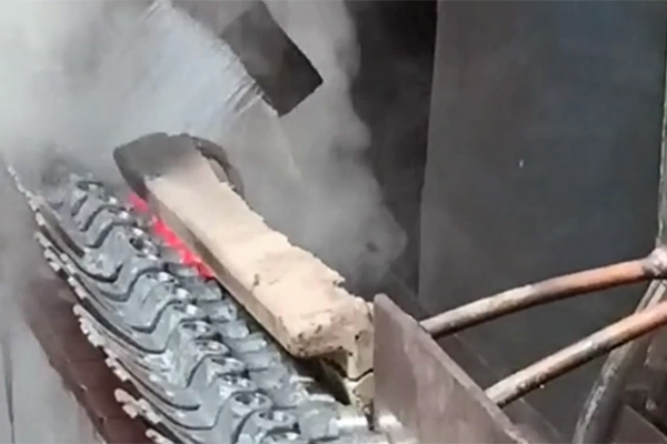 鐵錘淬火-錘子錘頭淬火熱處理用超音頻感應淬火設備