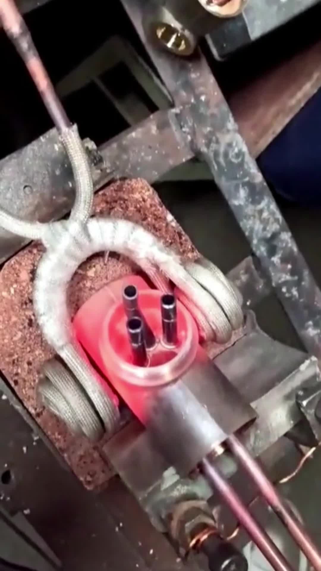 不規(guī)則銅鋁釬焊可以用高頻焊接機(jī)