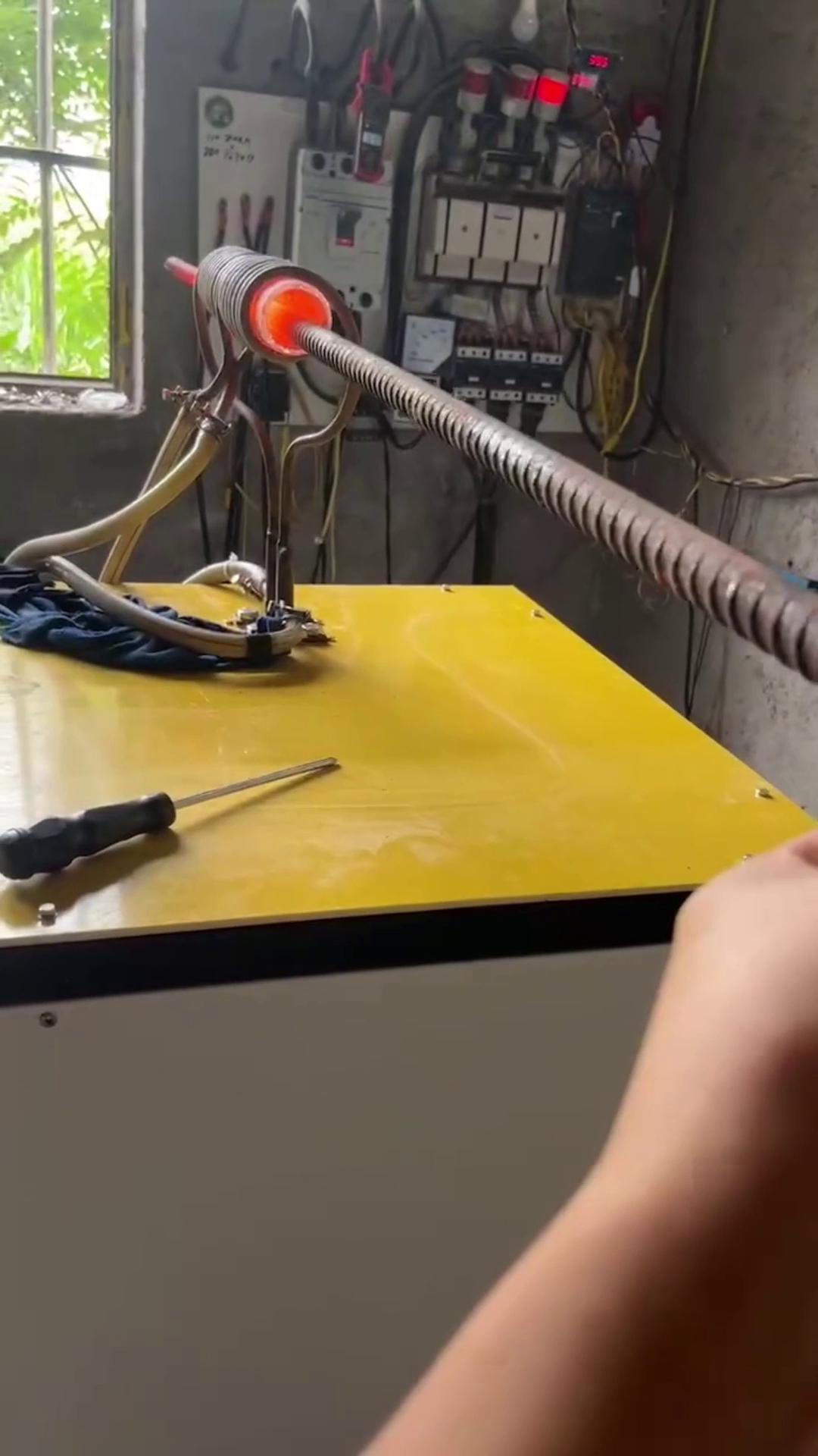 螺紋鋼筋在線退火-鋼熱透透熱中頻爐-中頻鍛造爐