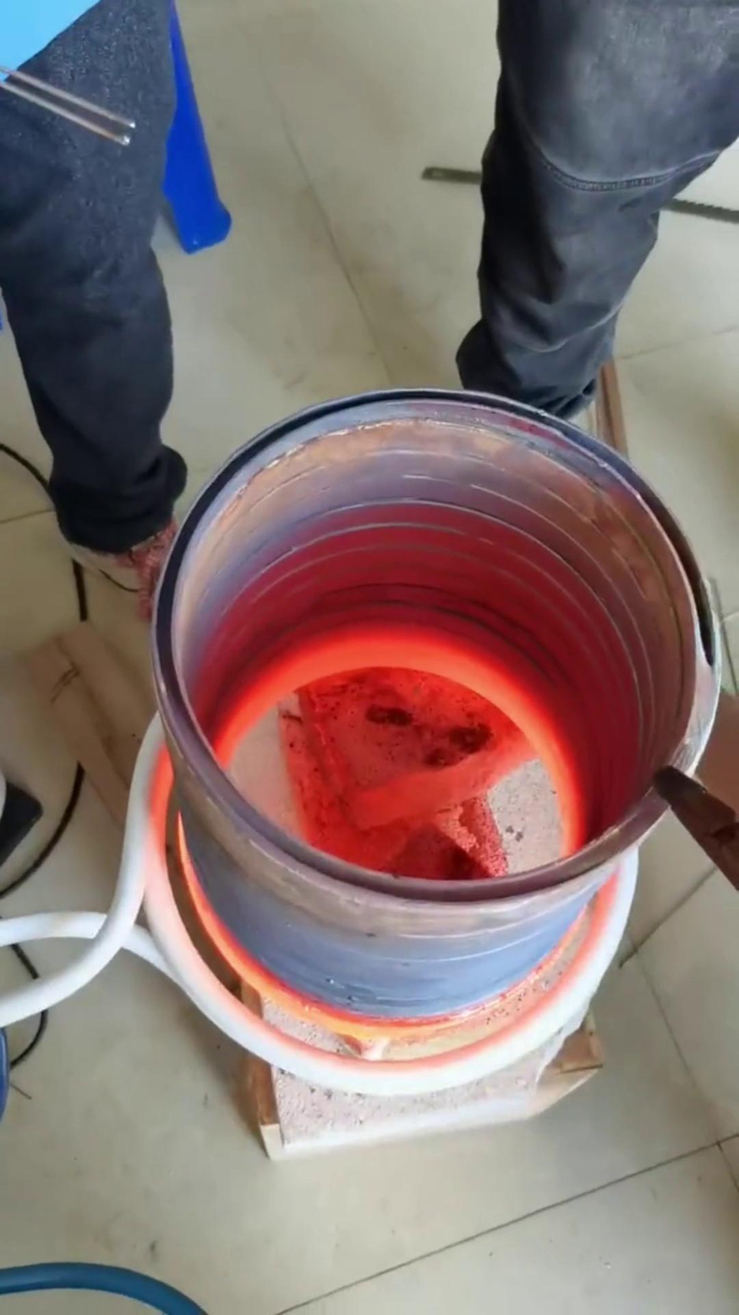 還有人問你們的高頻機能不能焊接更大直徑的銅管,那么這個應該足夠大了吧高頻焊接機