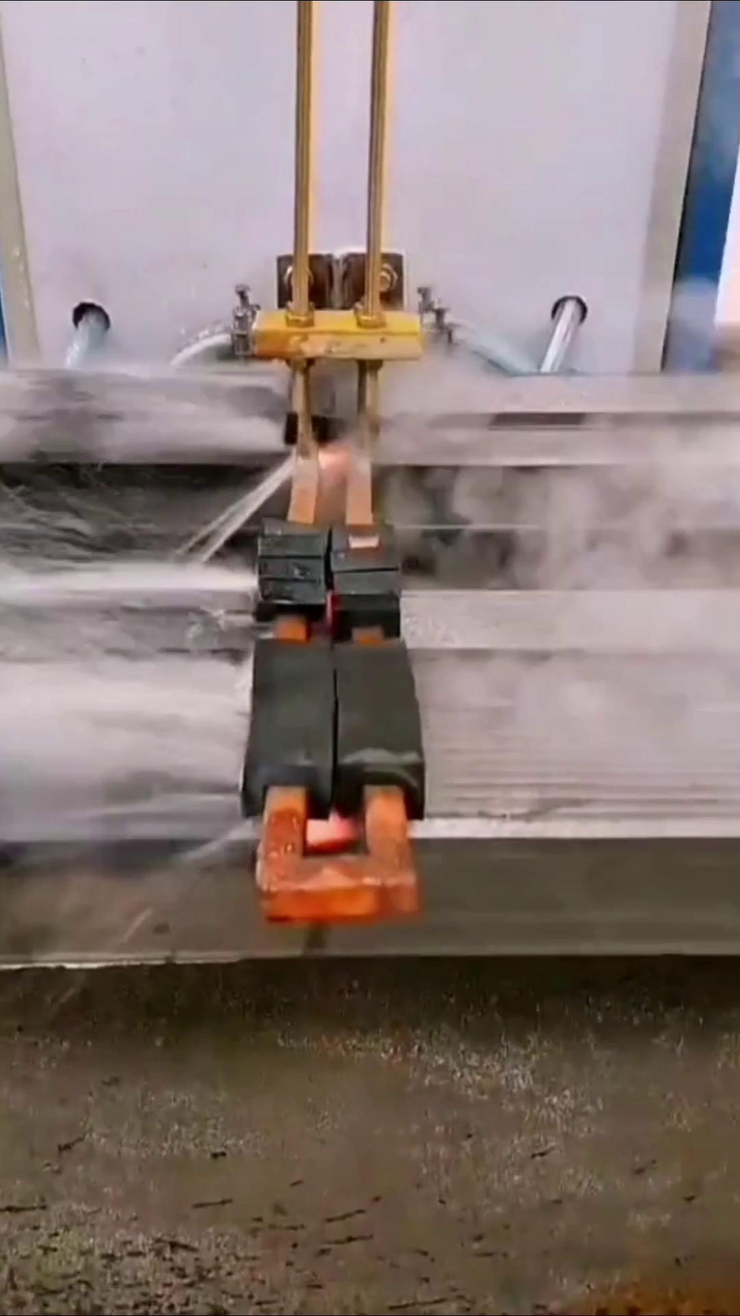 機床導軌高頻淬火成套設備-高頻感應加熱設備