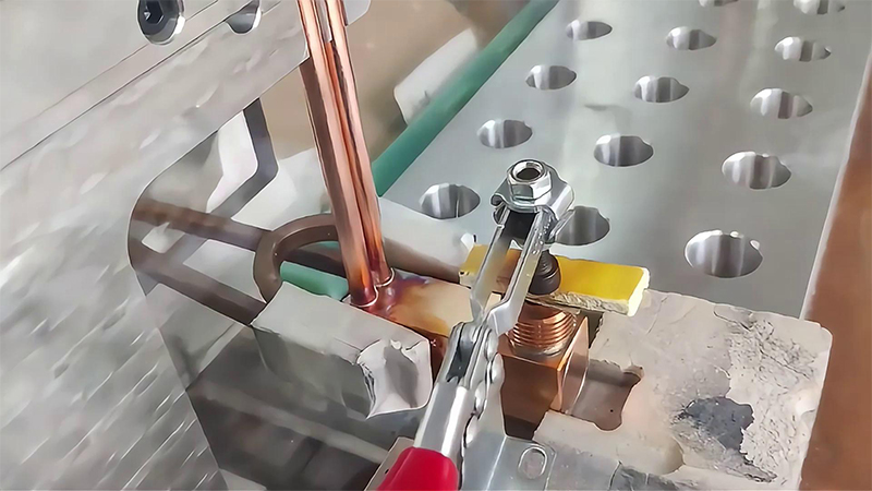 銅件和鋁件的高頻釬焊技術在現代制造業(yè)中應用廣泛