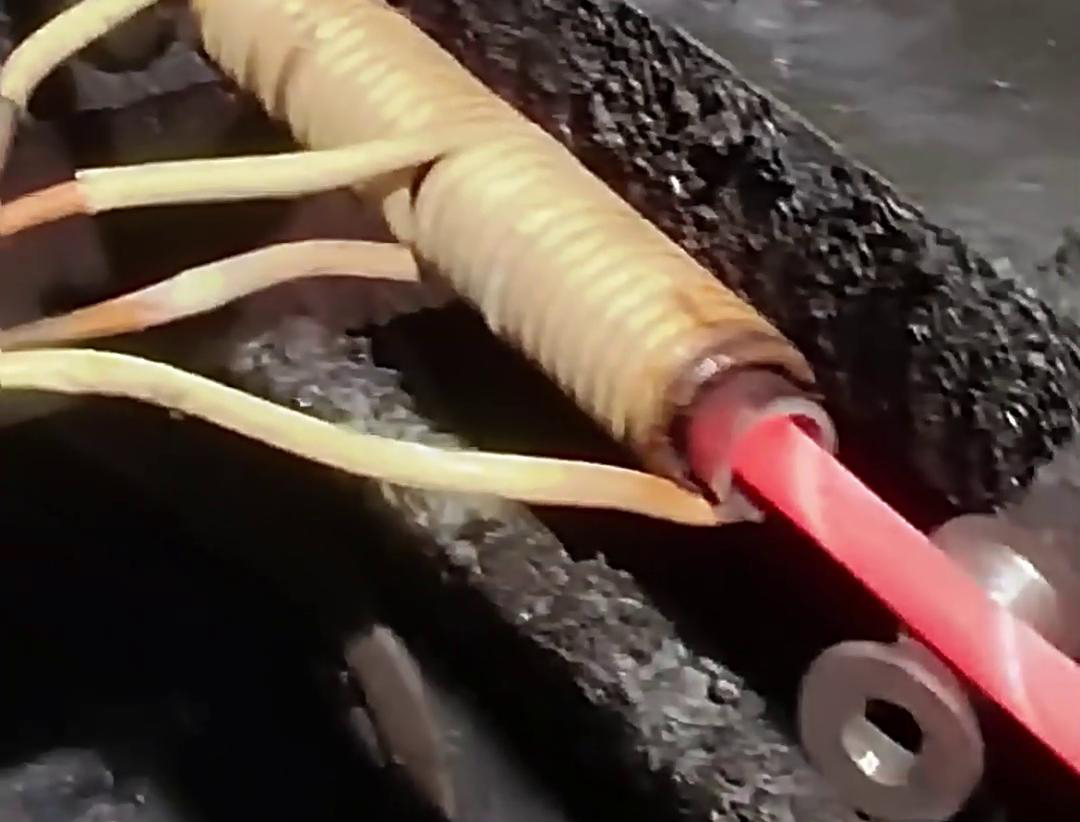 高頻調(diào)質(zhì)淬火生產(chǎn)線：管線材在線淬火熱處理的革新之選