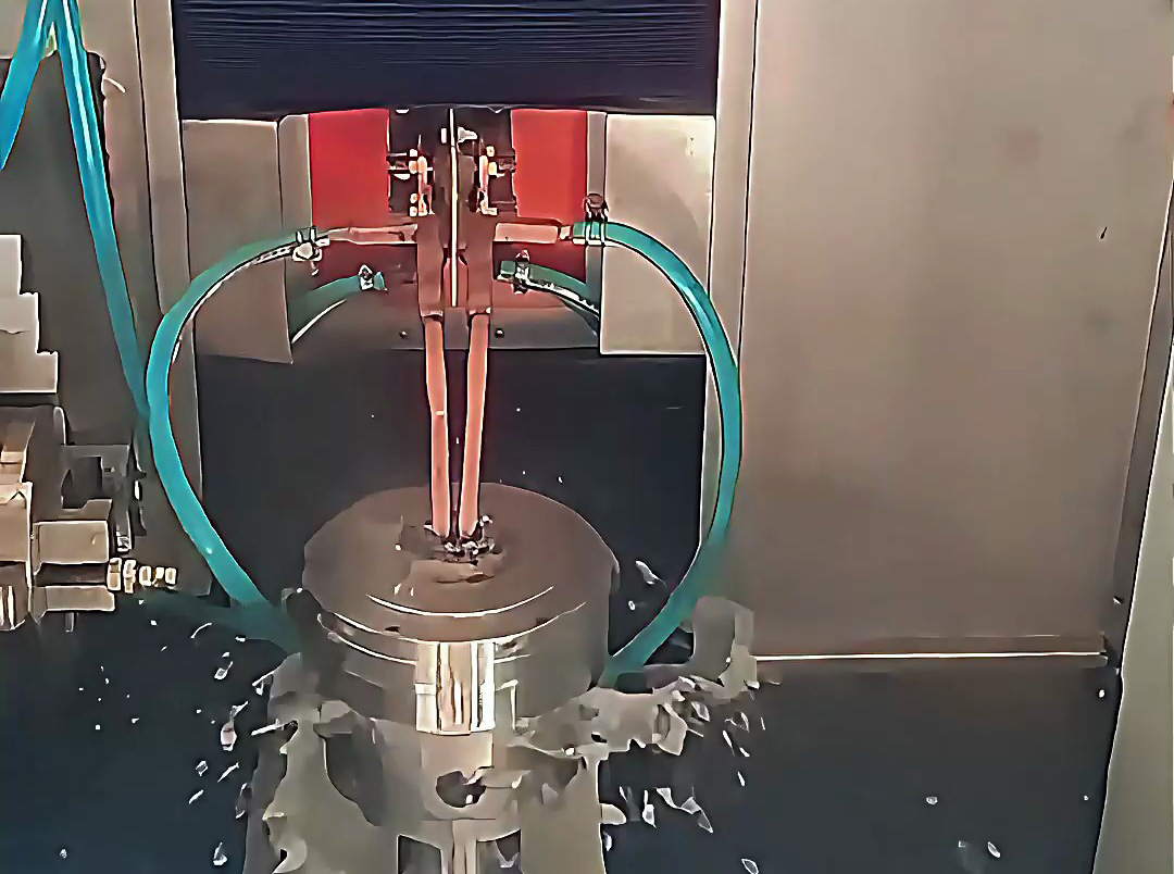 數(shù)控高頻淬火機(jī)床：多工件通用的柔性熱處理解決方案