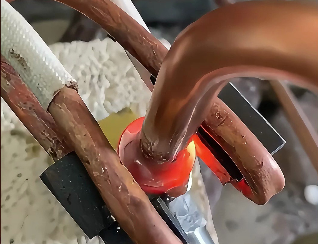 別再用明火焊銅管！海拓手持高頻焊機(jī)，焊出高質(zhì)量接頭