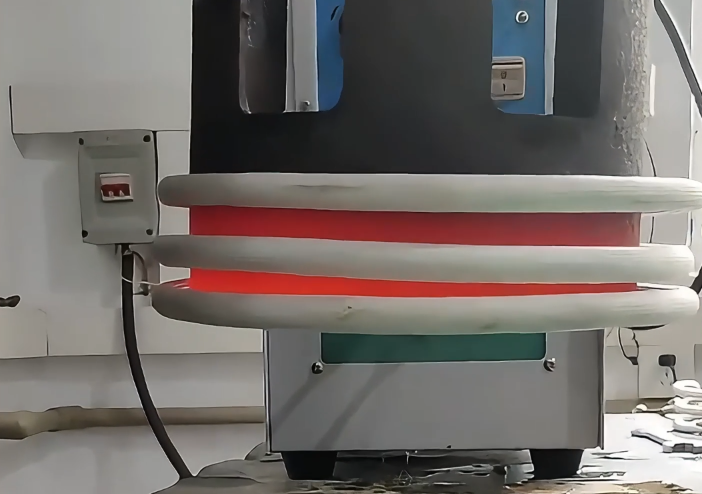 ?直徑150毫米鋼管加熱輕松搞定！這臺高頻感應加熱設備實力看得見