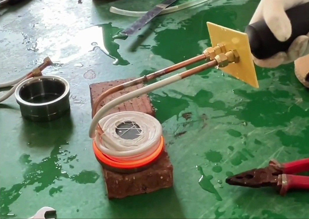 手把手教你精確熱取100mm座圈，手持式感應加熱無損不傷件