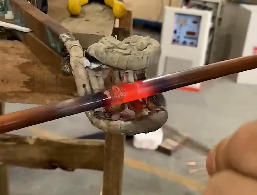 手持式高頻焊機，橫豎焊接銅管，方便操作