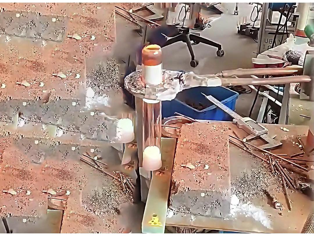 簡易真空熔煉爐，一般用在實驗室，教學演示使用