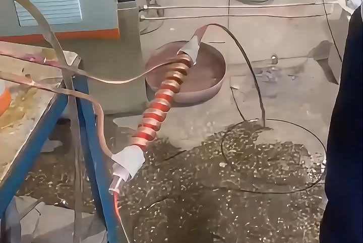 超高頻加熱機對鋼絲線繩在線退火 一分鐘8米的速度