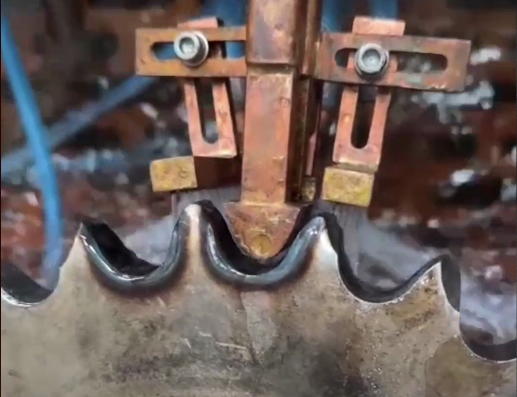 在齒輪加工領域，單齒高頻淬火是一項關鍵技術