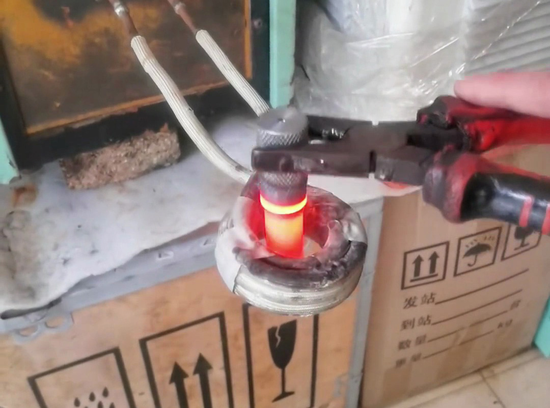 ?如何用高頻加熱機處理金屬廢料中提取刀頭合金全過程！